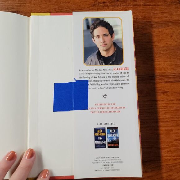 The Prisoner (A John Wells Novel) Book 11 of 12 by Alex Berenson - Picture 3 of 4